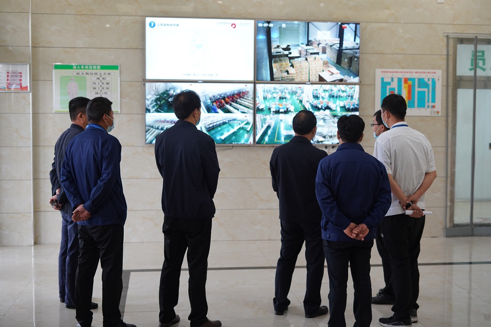 1591322454101052.jpg 一樓大廳看工廠實時直播.JPG